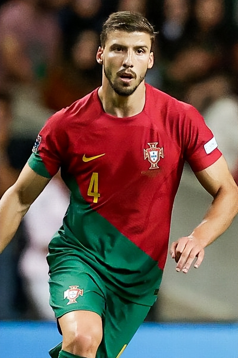 姆巴佩同期数据与梅西c罗对比,22年世界杯梅西和姆巴佩数据对比