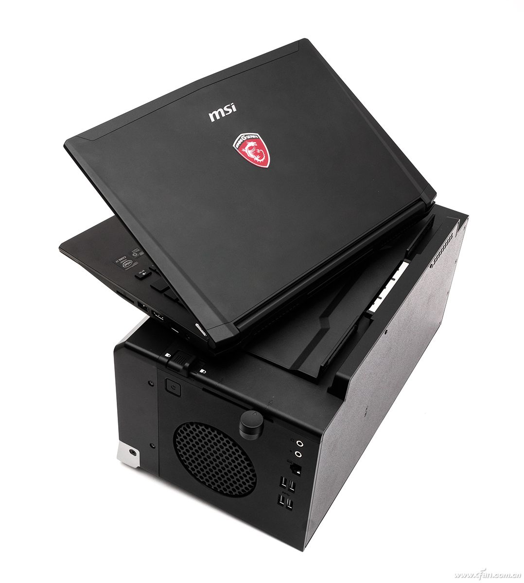 笔记本也能用上顶级台式显卡？基于雷电和USB4的外置显卡扩展坞靠谱吗？