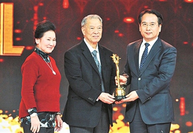 菲律宾陈永栽几个孩子,菲律宾首富陈永栽简介