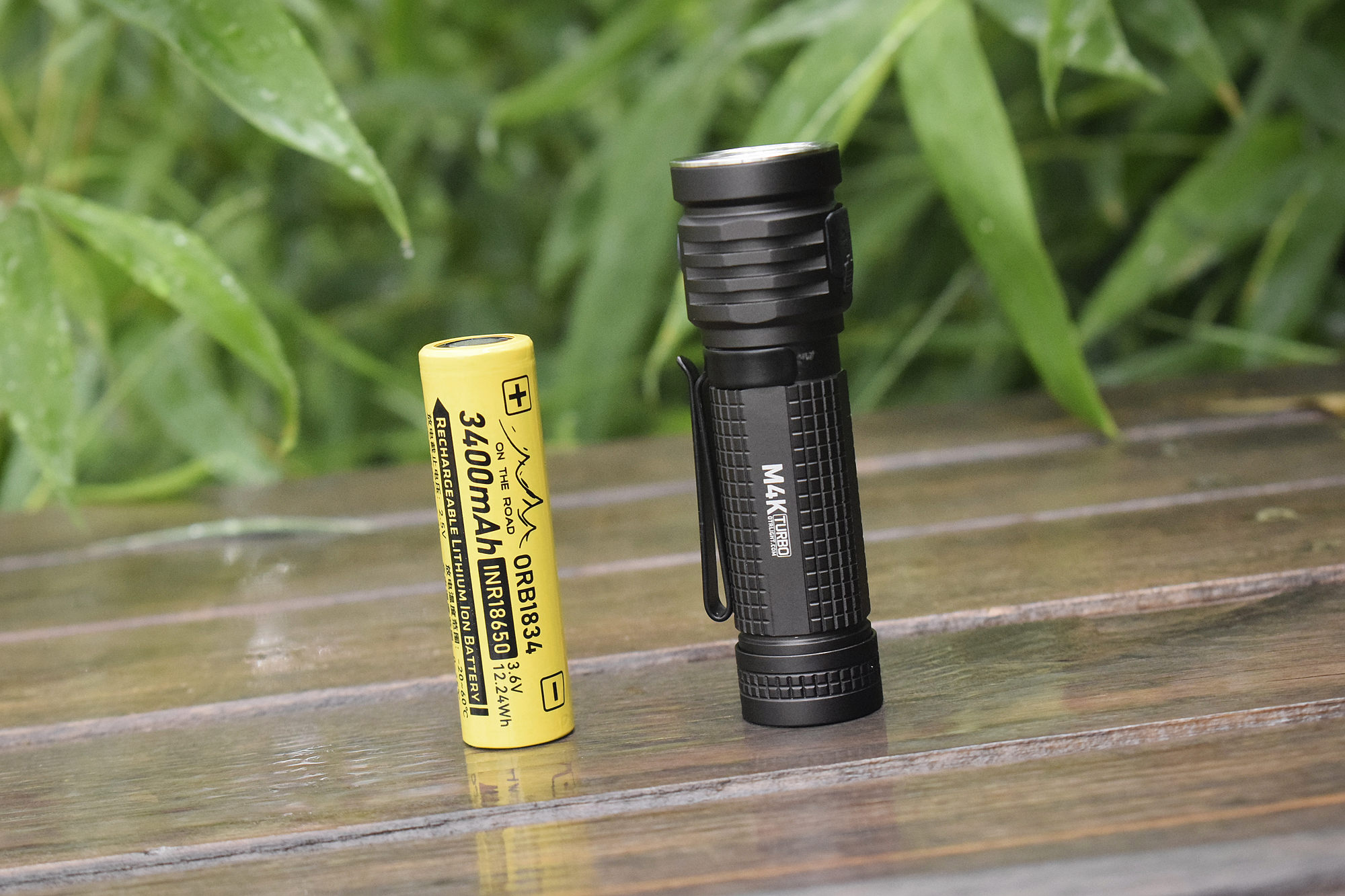 短小精悍实力派！在路上M4KEDC小手电体验