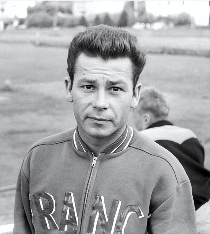 法国足球明星齐达内,90年代法国足球明星