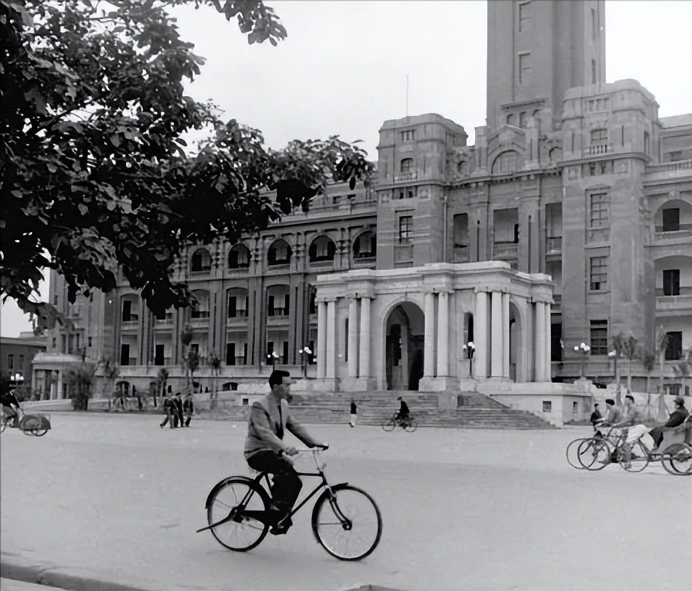 被压迫被奴役的悲惨命运,被压迫百年的美国人