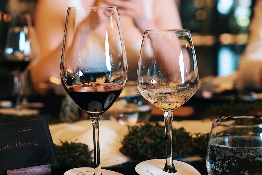 三亚打卡必住酒店之一,三亚十大必住酒店推荐排名最新