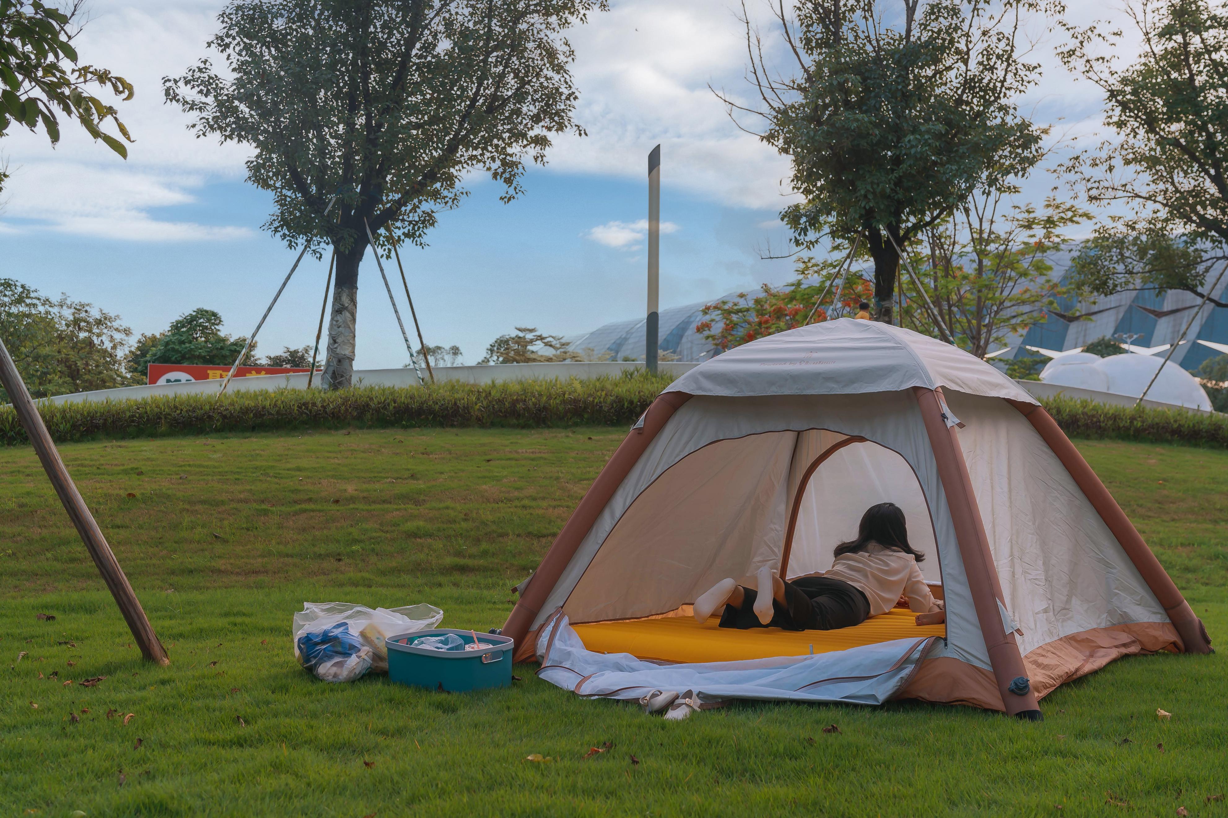 露营简易床垫,快速搭建的露营帐篷