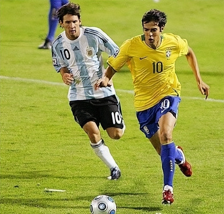 足球名将卡卡现状,巴西金童卡卡退役视频