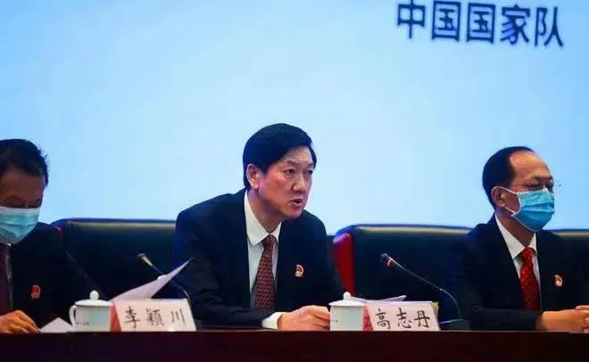 李铁因为涉嫌严重违法被*纪委中**调查，中国足球的寒冬到来