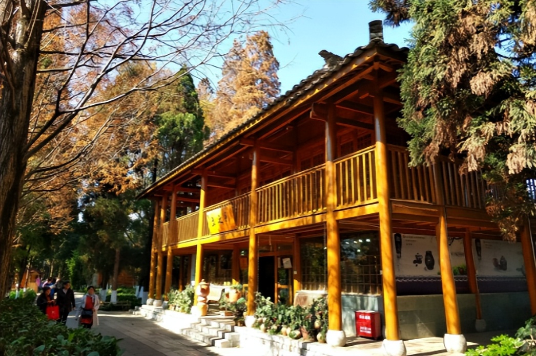 去昆明必须去的三个地方,云南昆明哪里最值得去