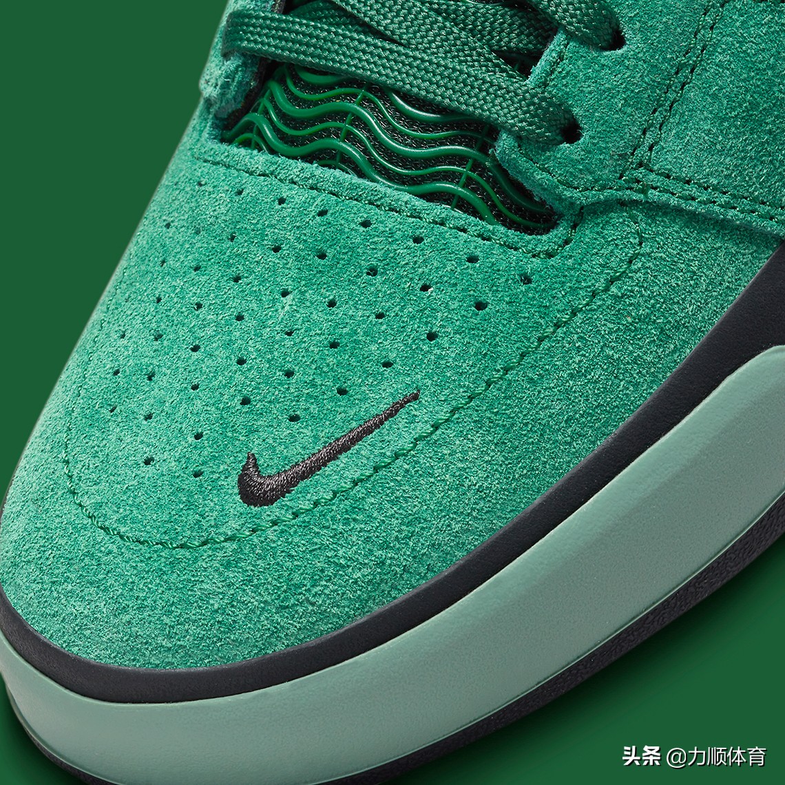 nikesb绿色系列,nike绿色麂皮仿草坪