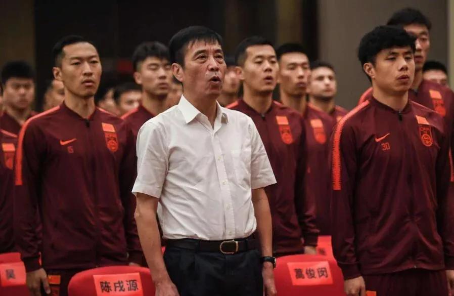 中国足球限薪政策解析,男足顶薪是多少钱