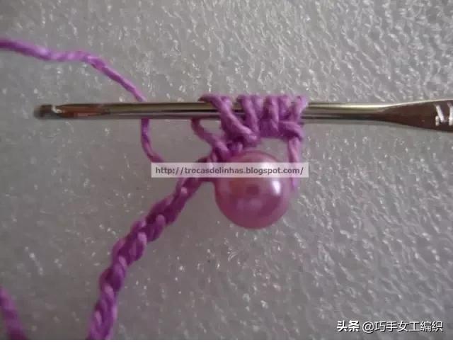 怎样钩奢华的项链,简单的一个珠子编绳