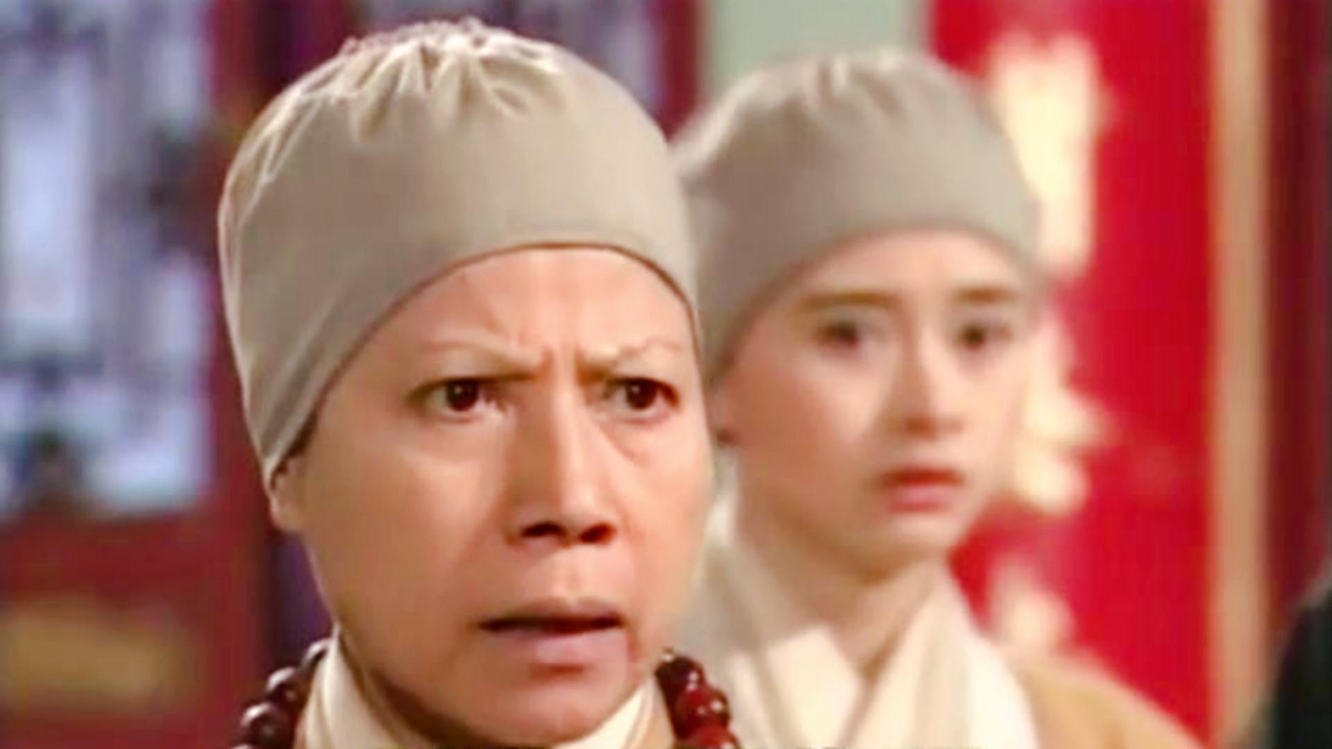 恒山派定闲师太夸奖令狐冲,岳不群为什么杀恒山派定闲师太