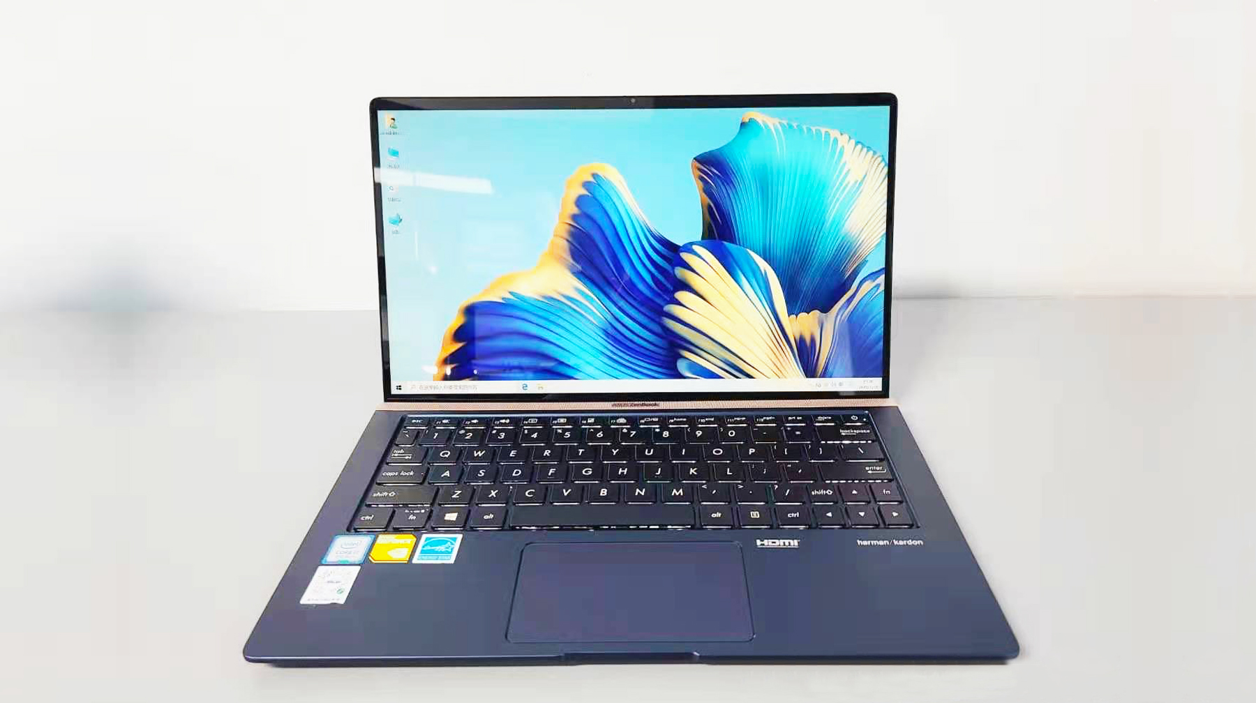 华硕笔记本窄边框测评,华硕镜面屏笔记本