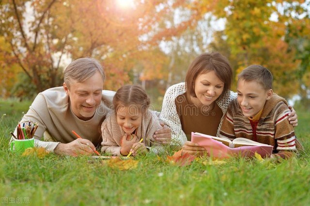 孩子自卑作为父母该怎么办,孩子自卑父母怎样帮助建立自信心