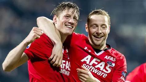 韦霍斯特个人资料,高中锋韦格霍斯特