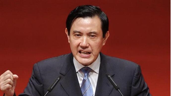 2012年韩寒前往台湾，马英九安排会见，与其握手五秒钟：久仰久仰