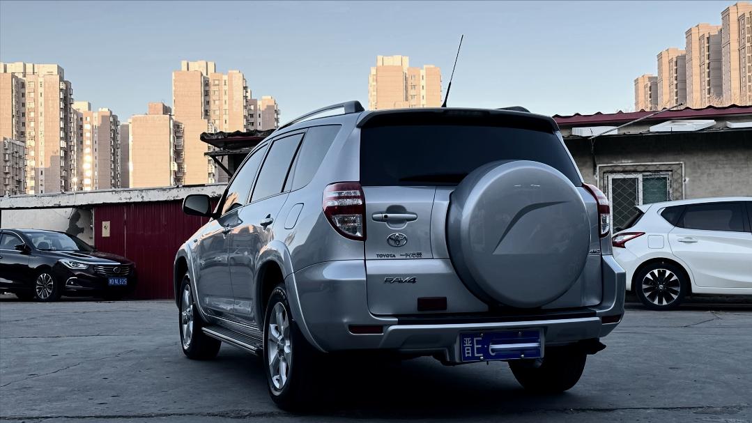 老rav4车翻新改造全过程,老款rav4比新款好太多