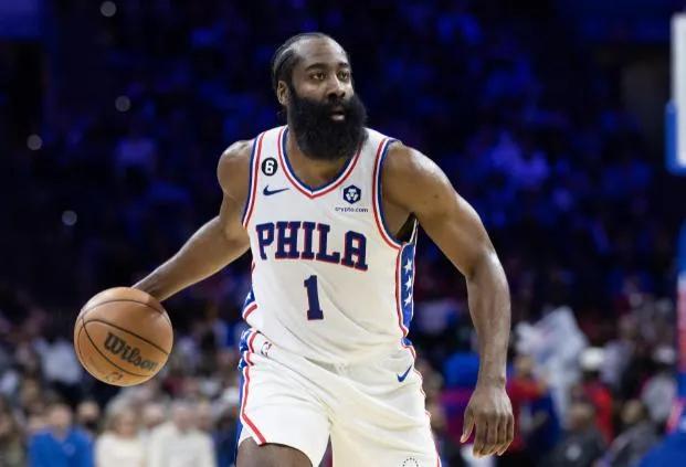 哈登生涯历史数据更新，三分进球2644记，3项数据历史前十