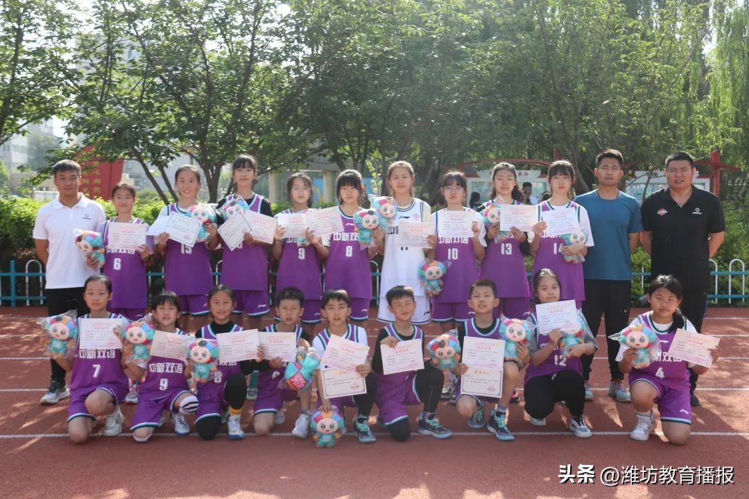 潍坊中新双语小学男篮,潍坊市中新双语学校篮球队