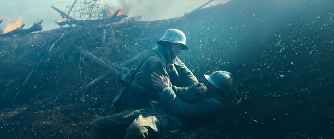 一上映就登票房榜首看完大呼过瘾,首播便拿下收视第一