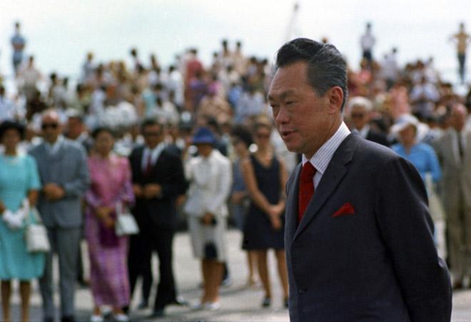 新加坡小国崛起的原因,新加坡是怎么成为发达国家的