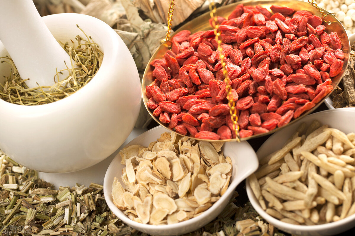 女人闭经了吃啥药,40岁女人闭经吃什么药