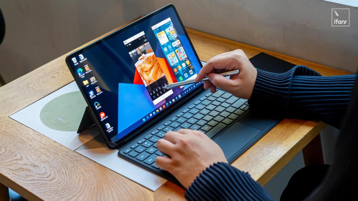 鍗庝负matebooke涓巑atepadpro12.6,鍗庝负huaweimatebooke12.6鑻卞