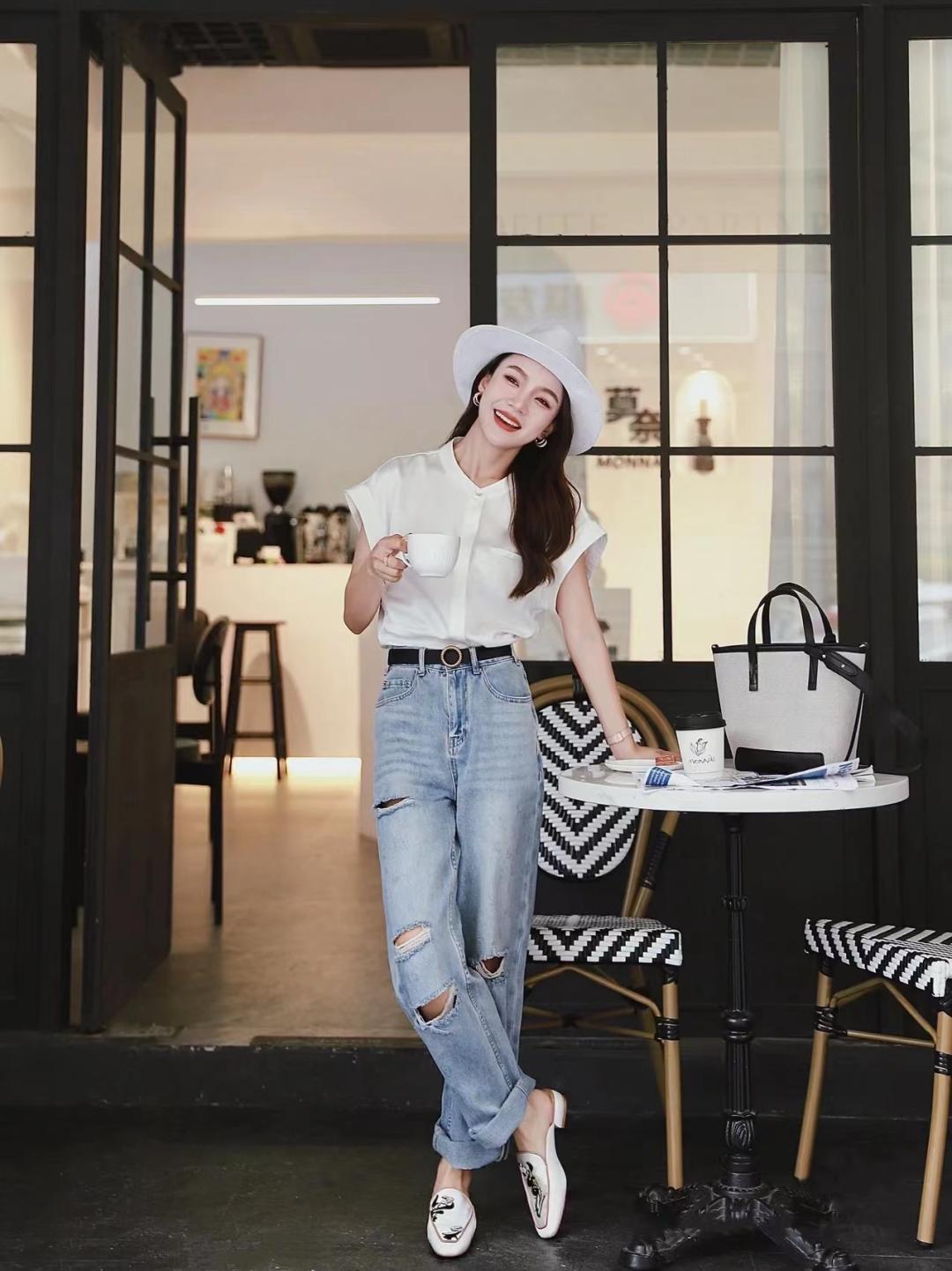 牛仔裤除了搭小白鞋还能搭什么鞋 (白色牛仔裤搭什么鞋子)