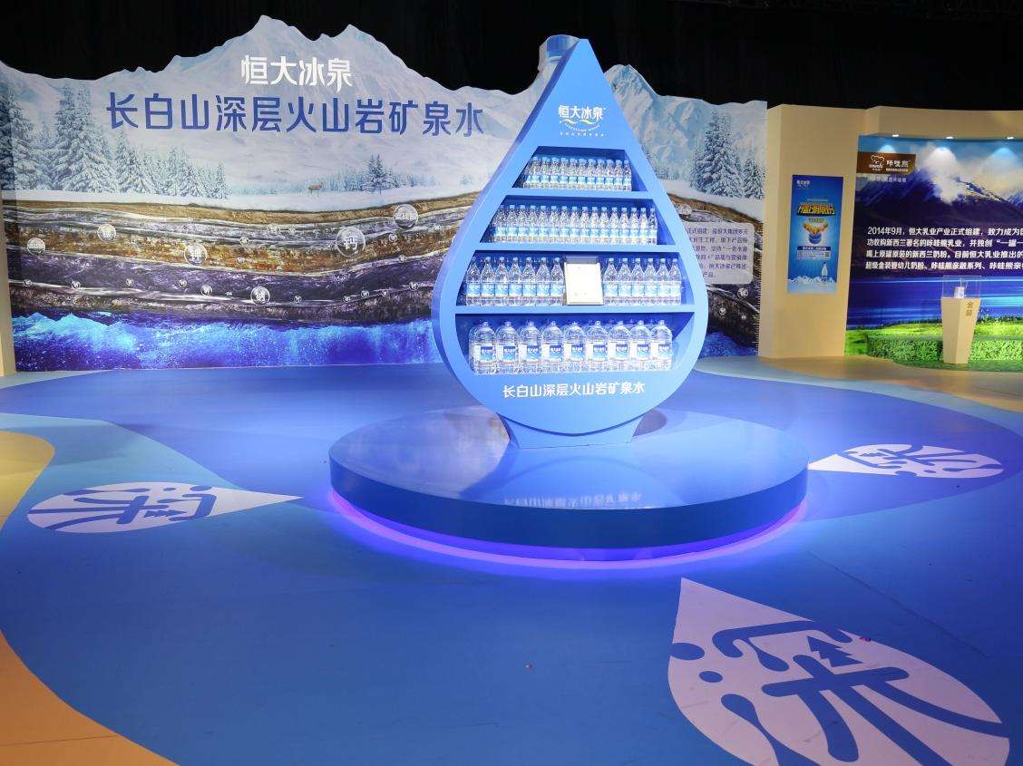 钟睒睒如何评价许家印,许家印谈钟睒睒