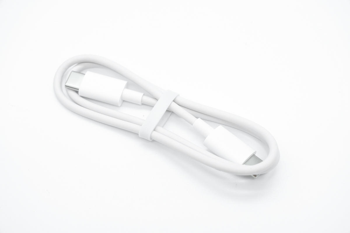 iphone14promax磁吸无线充电宝,iphone14promax带线无线磁吸充电宝