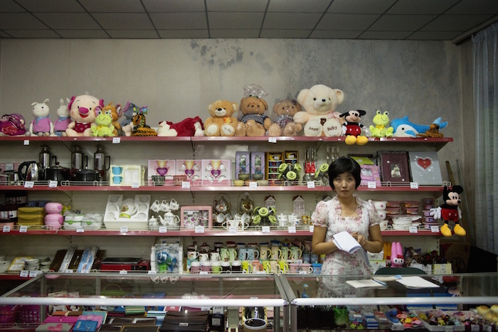 朝鲜旅游都花费在哪了？美女导游一路陪同很尽责