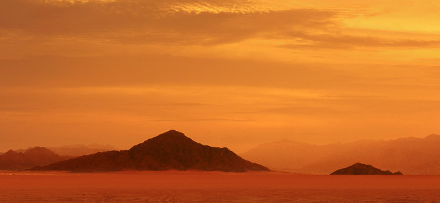 袖珍的地球,神奇的小地球