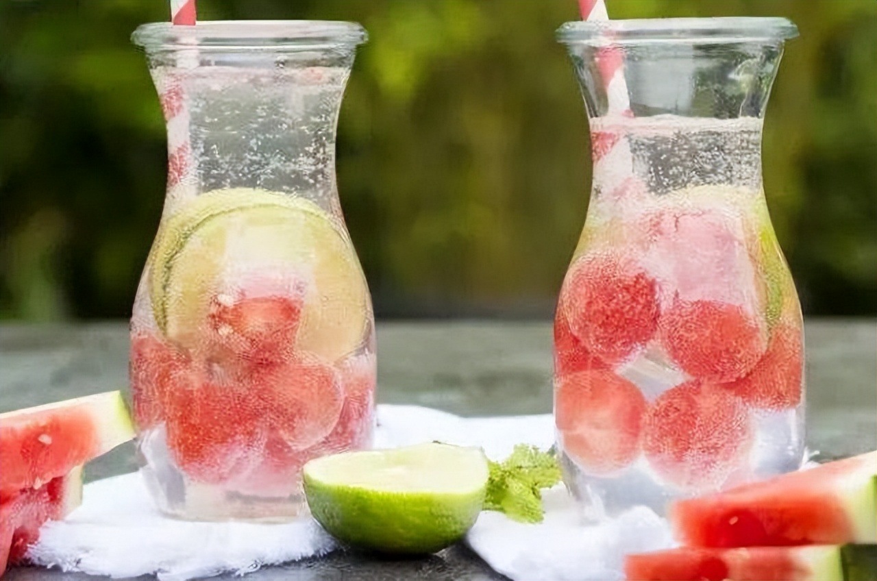 姨妈期为什么不能喝凉水,经期喝凉水大姨妈会结束吗