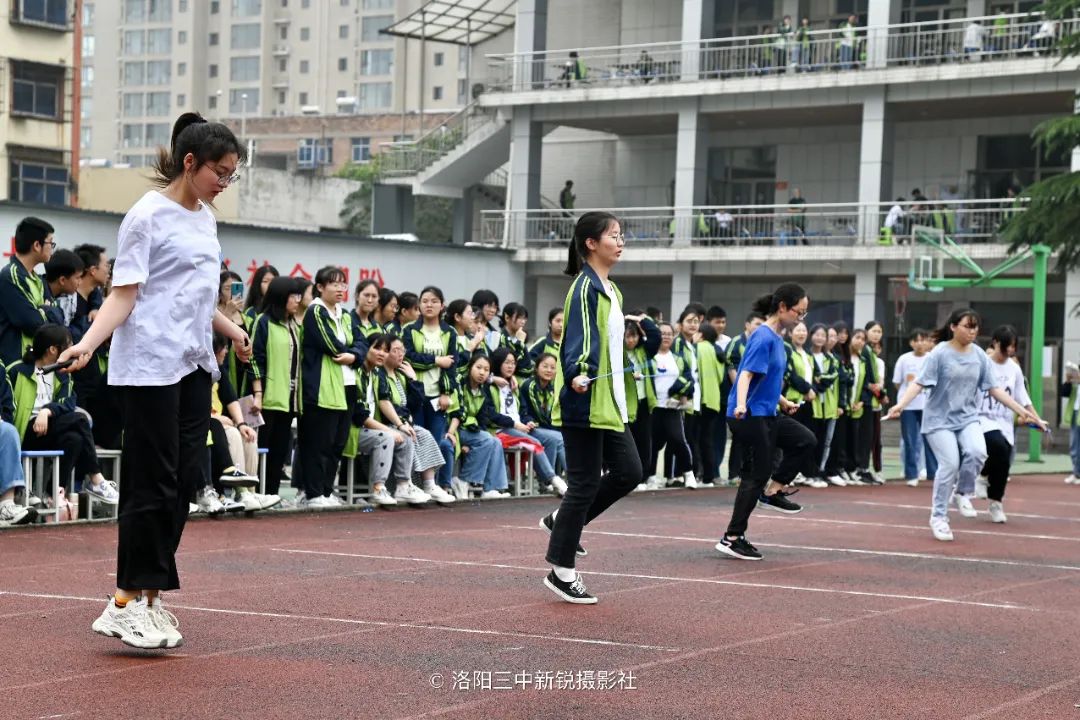 谱写青春之歌弘扬运动精神,谱写生命之歌弘扬运动精神
