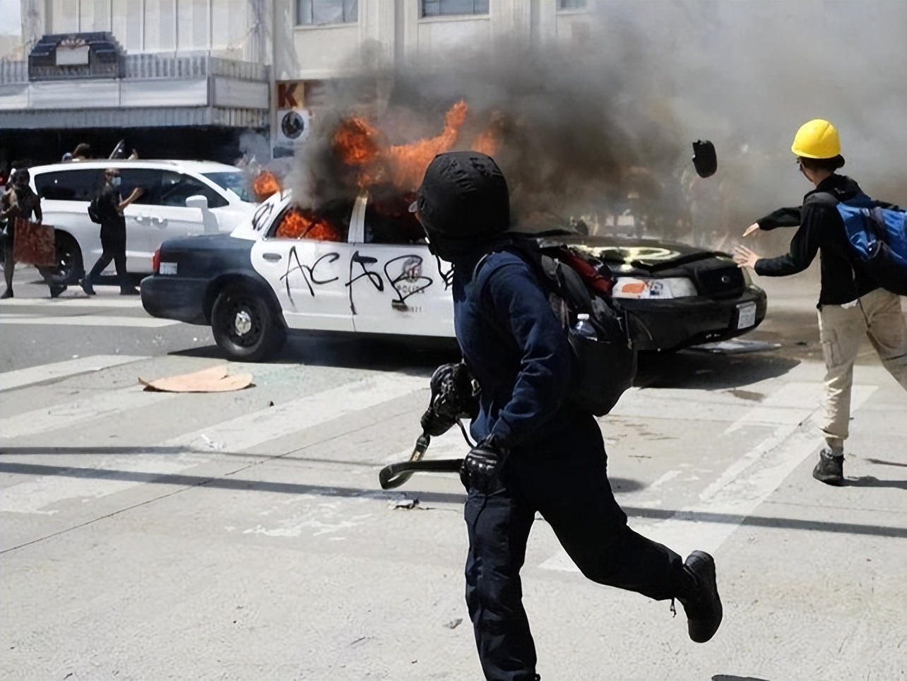 切莫将欧洲*工罢**与中国社会相提并论