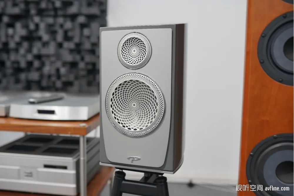 鍙戠儳澶у笀鎺㈠簵,浼楄揪褰遍煶