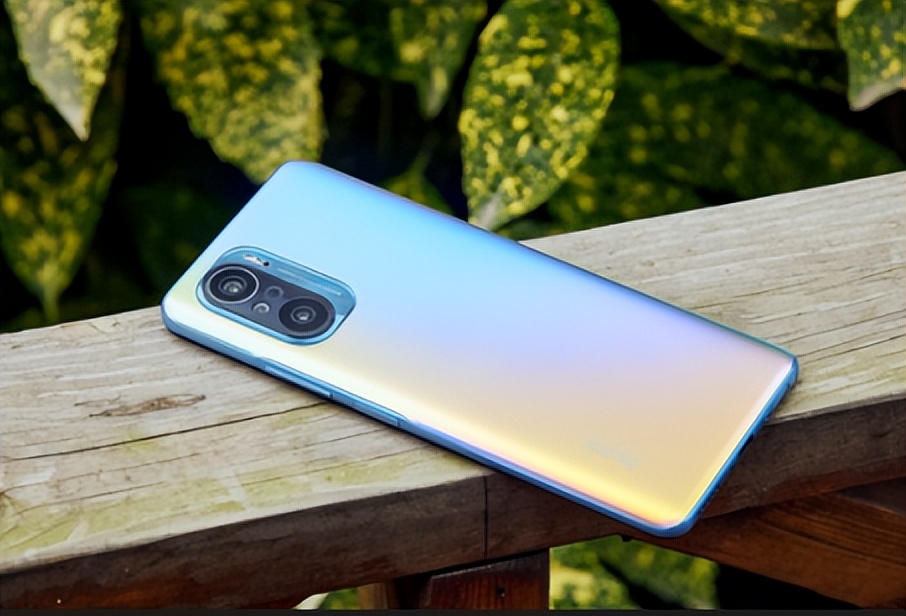 红米比较实惠的手机,红米手机哪个更值得入手