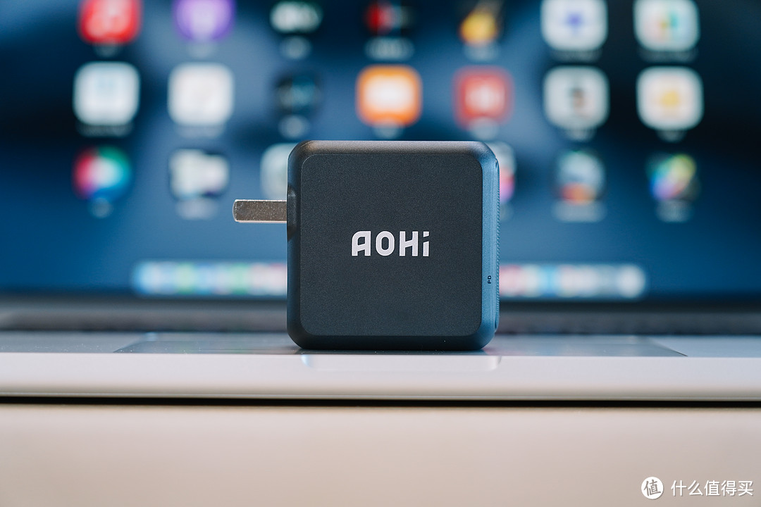 aohi100w双口氮化镓充电器测评,aohi充电器测评140w