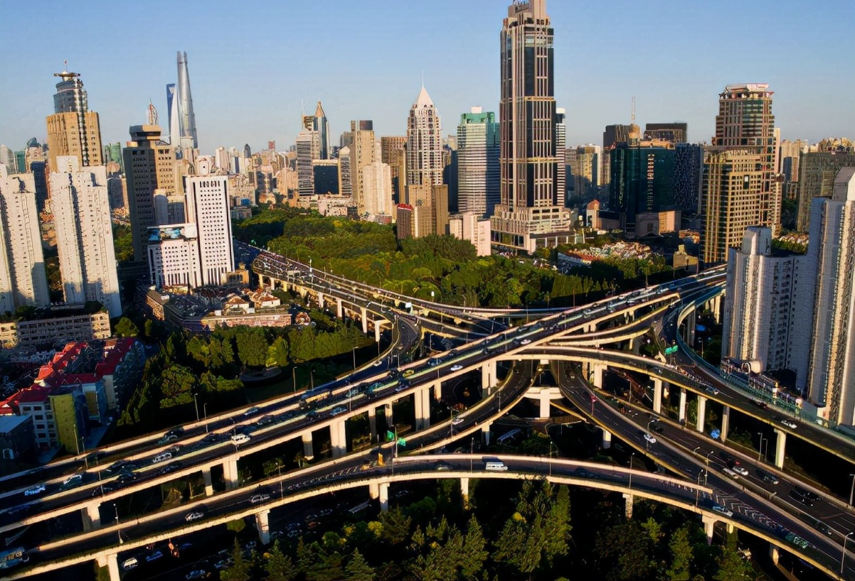 中途退房房东不退剩余房租合法吗,中途退房房东不退租怎么办