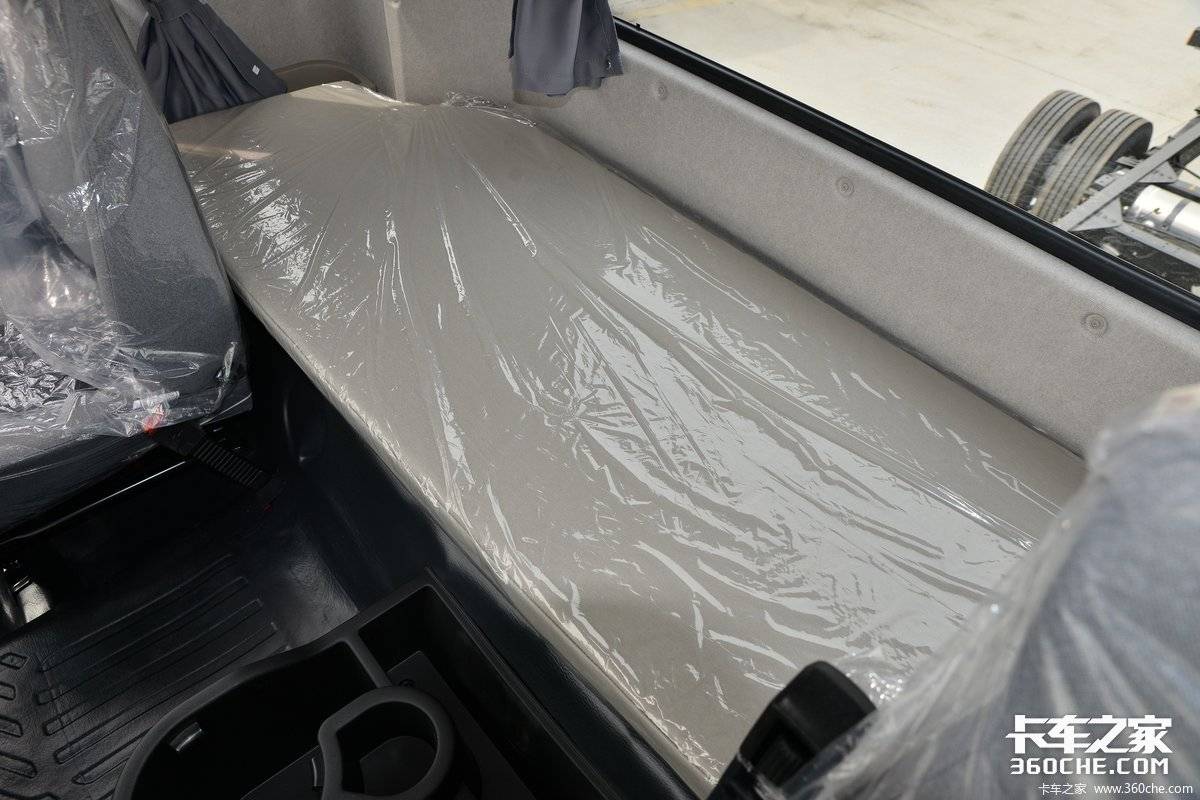 8挡AMT变速箱上线，东风天锦KRPLUS“刷新”！带旋钮换档