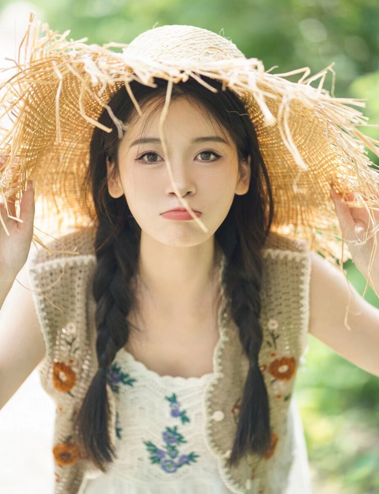 拍照显脸小4个小妙招,教你拍照显瘦显脸小的方法