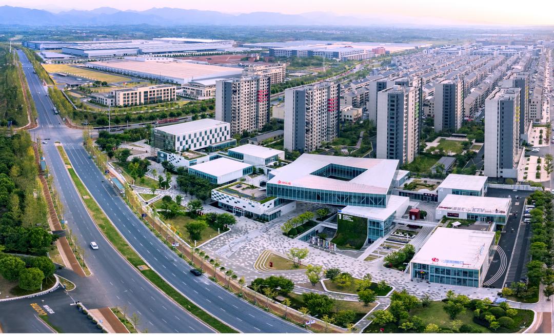 近乡情怯，归来仍是少年！