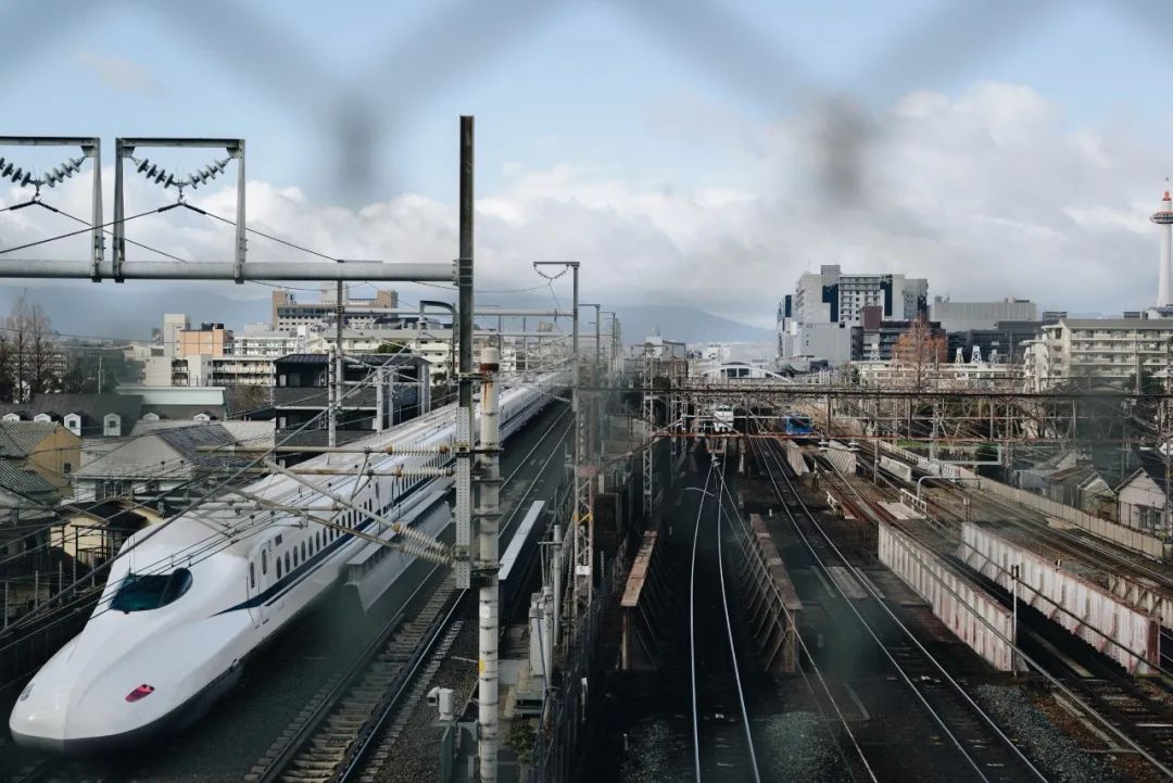 日本01年出生人口,日本01假面骑士