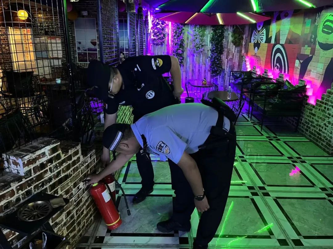 夏季治安打击整治“百日行动”丨尽锐出战！河南洛阳公安全力开展夏夜治安巡查宣防第二次集中统一行动