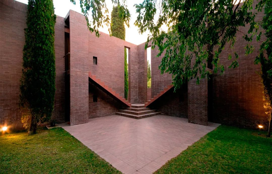 巨星陨落|西班牙著名建筑大师里卡多·波菲逝世