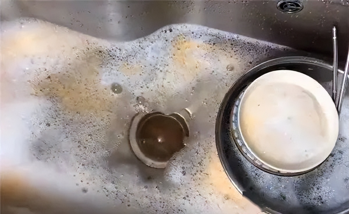 下水道堵塞了别再用热水,下水道堵塞可以倒开水么