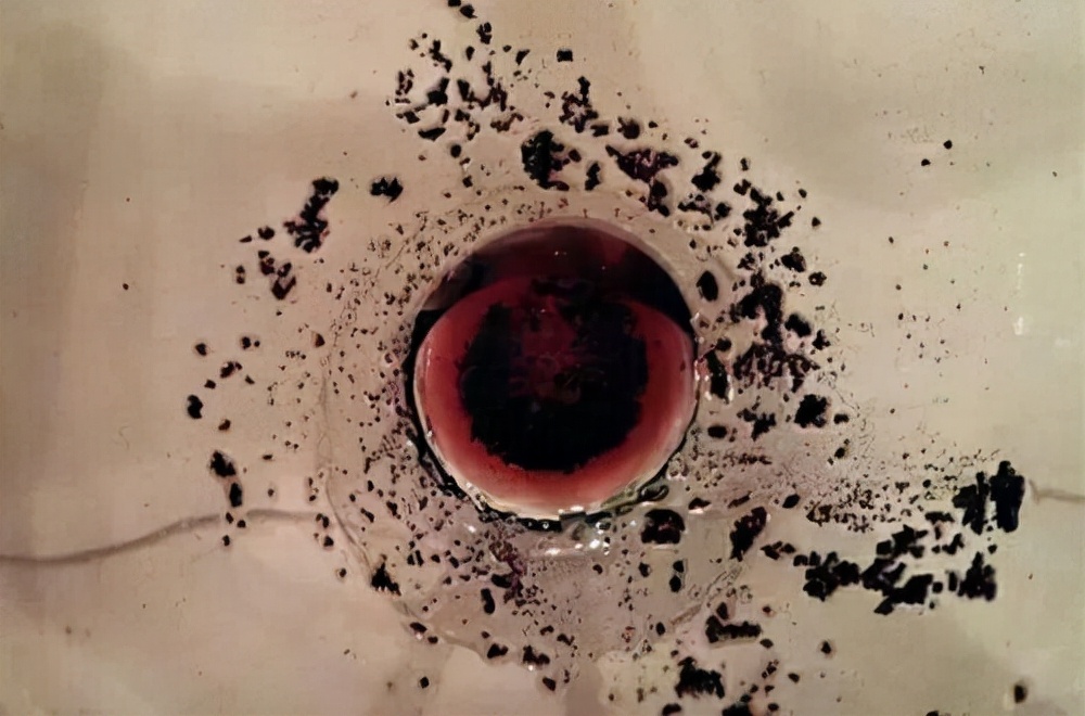 葡萄酒里有沉淀究竟是什么原因,葡萄酒里的沉淀物有两种你知道吗