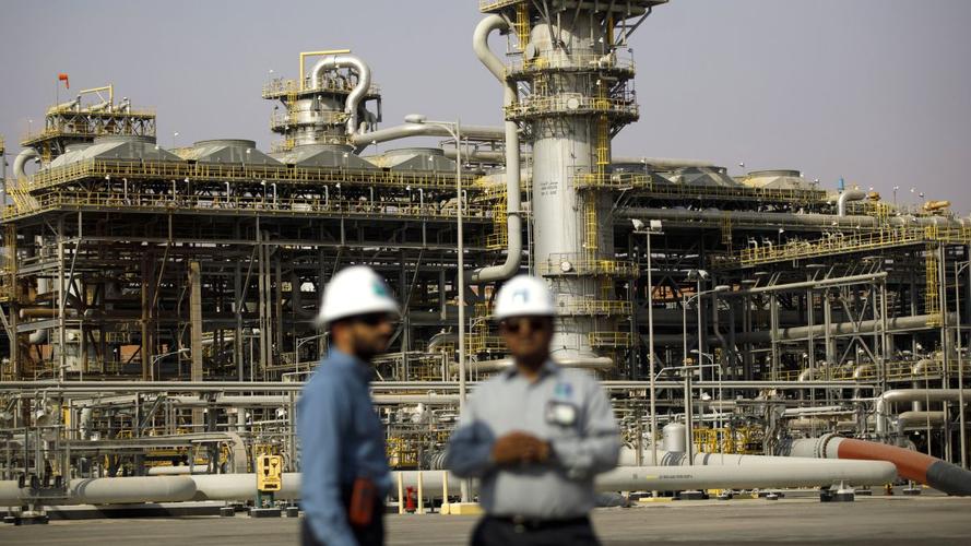 从俄罗斯开往中国一辆列车，上边的东西价值10亿元，究竟是什么？