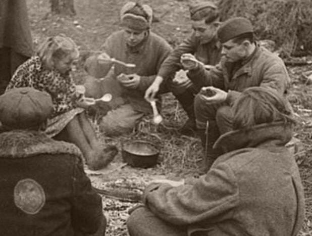 苏联黑面包为什么会变硬 (苏联黑面包挡子弹)