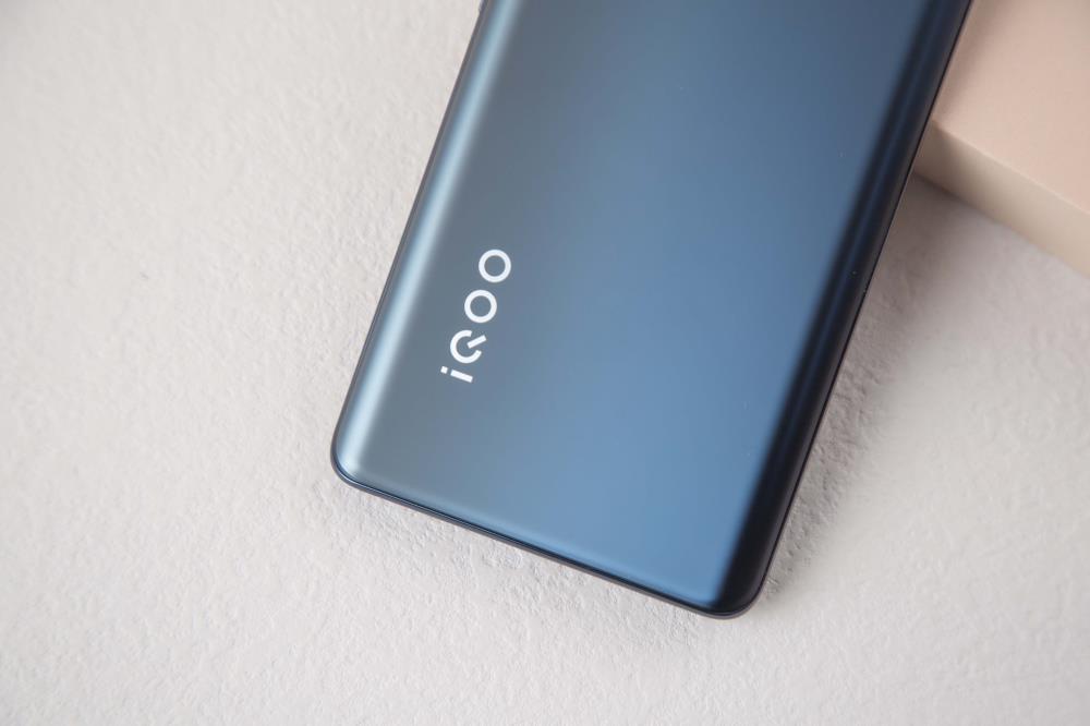 iqooneo5se和iqooneo5s区别,iqooneo5s详细评测