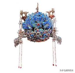 最美婚纱还是中国传统的凤冠霞帔,西方婚纱与中国古代婚服的差异